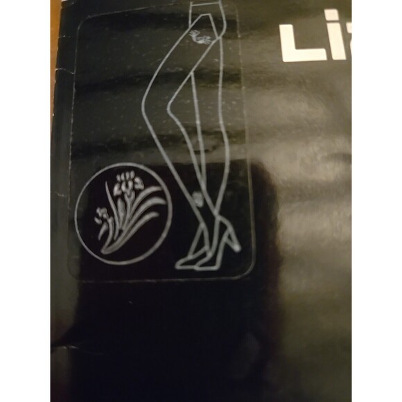 Liz Claiborne Pantyhose Style 083 White Iris Print Size 2 5 5"-5 9" Hand Wash - Picture 5 of 5